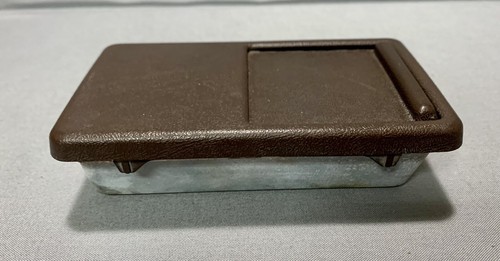 1978-1988 Porsche 924 Center Console Ash Tray Ash Tray Brown - Picture 8 of 8
