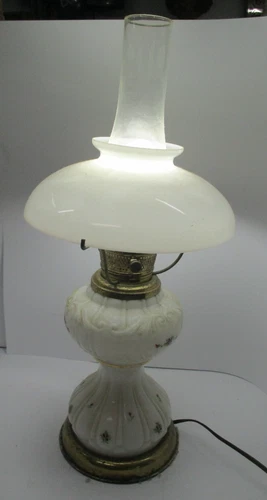 Vintage Parlor HAND PAINTED Red Roses Milk Glass Hurricane Lamp
