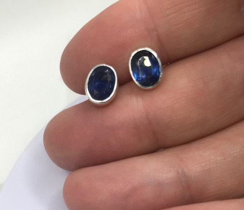 Kyanite oval stud earrings, solid Sterling Silver, faceted, 8 x 6mm. Gift Box. - Picture 3 of 9