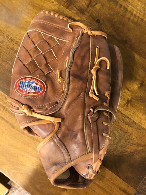 goalkeeper glove adidas