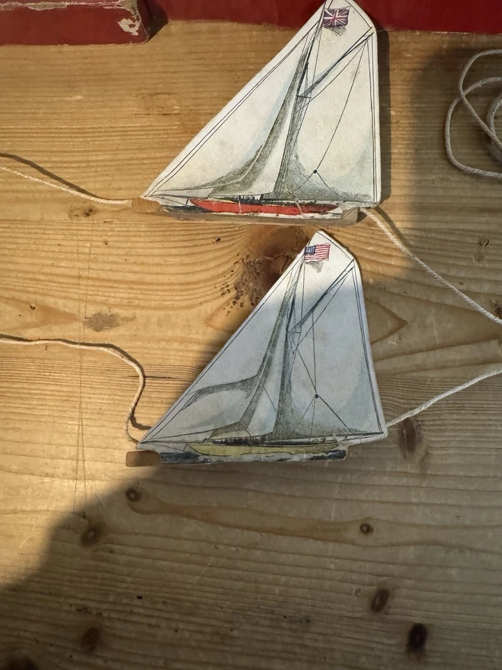 Antiguo juego mecánico de carreras de yates probablemente por Glevum Games 1900 - 1920 británico Foto 4 de 4