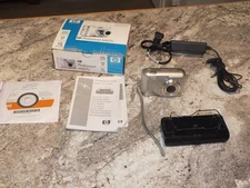 HP Photosmart Digital Camera Model M627 7.0MP Silver 1gb SD Card Tested Works