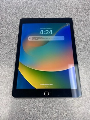 Apple iPad Pro 1st Generation, 256GB, 9.7'', WIFI + Unlocked - Space Gray