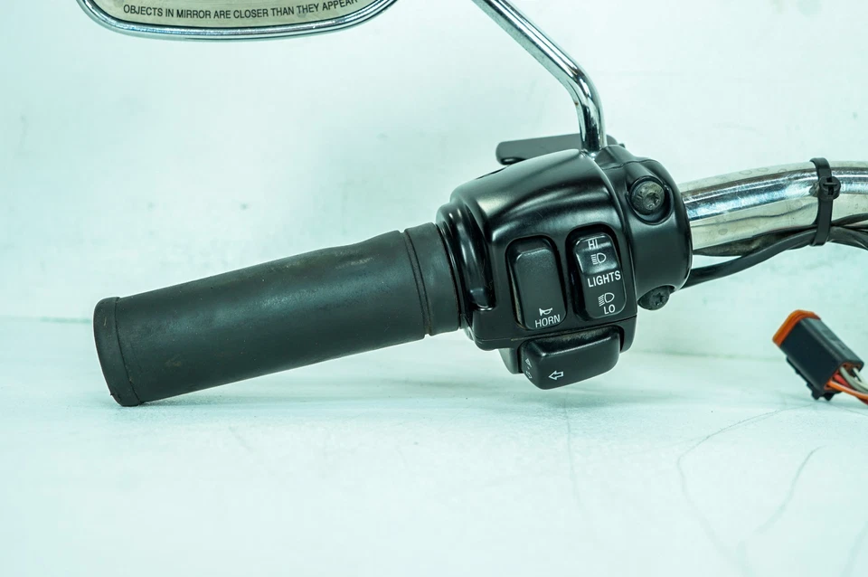 02 Harley Sportster 定制 1200 原始设备制造商车把左右开关控制 1407 — 第 3/4 张图片