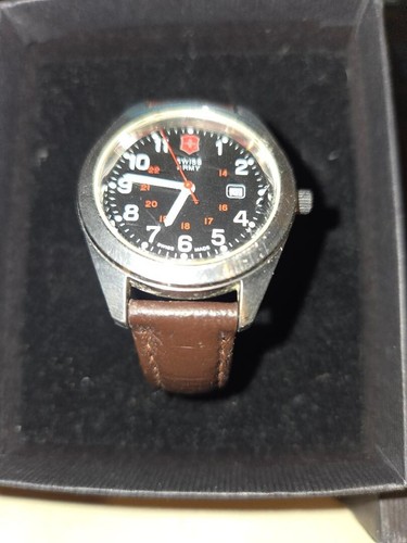 2005 Marlboro Country Trail Swiss Army Watch Leather Band Swiss