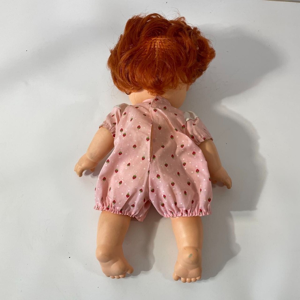 Vintage 1982 Kenner Strawberry Shortcake Doll Blow Kiss Kisses Baby 13
