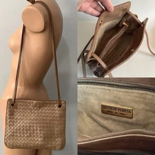 Vintage Bottega Veneta Intrecciato Leather Crossbody Bag Purse Beige