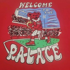 Old Row “Welcome To The Palace” OU   Oklahoma Football Tagless Comfort  Colors 