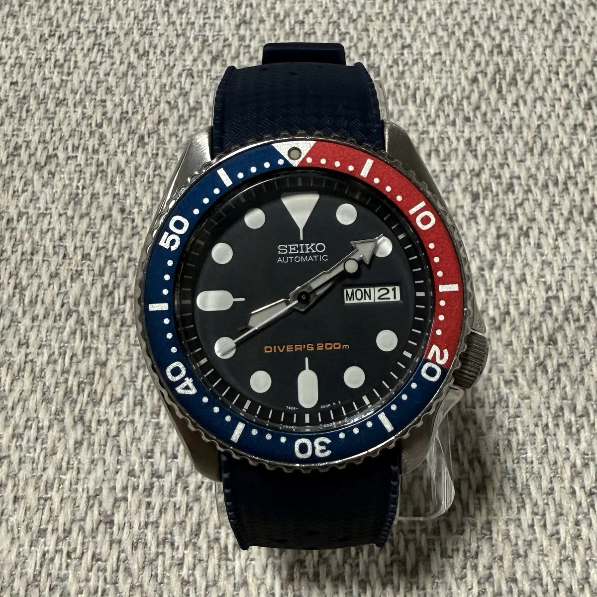 Seiko Diver Analog 200 m (20 ATM) Water Resistance Wristwatches