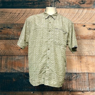 The North Face Men s XL Green Geometric Short Sleeve Shirt Zip Pocket Outdoor