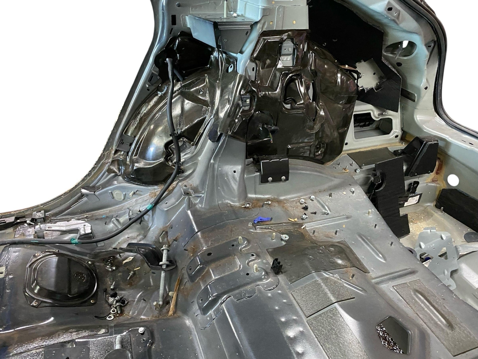 2017-2023 MASERATI LEVANTE GRANLUSSO RIGHT REAR QUARTER PANEL *STRUCTURE CUT*