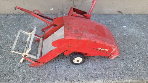 Vintage Tru Scale 1/16 scale International Trailer Combine Lot Toy Decor - Picture 18 of 24