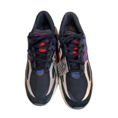 Size 9.5 - New Balance Kith x Madison Square Garden x 990v6 Size 9.5 - New Balance Kith x Madison Square Garden x 990v6