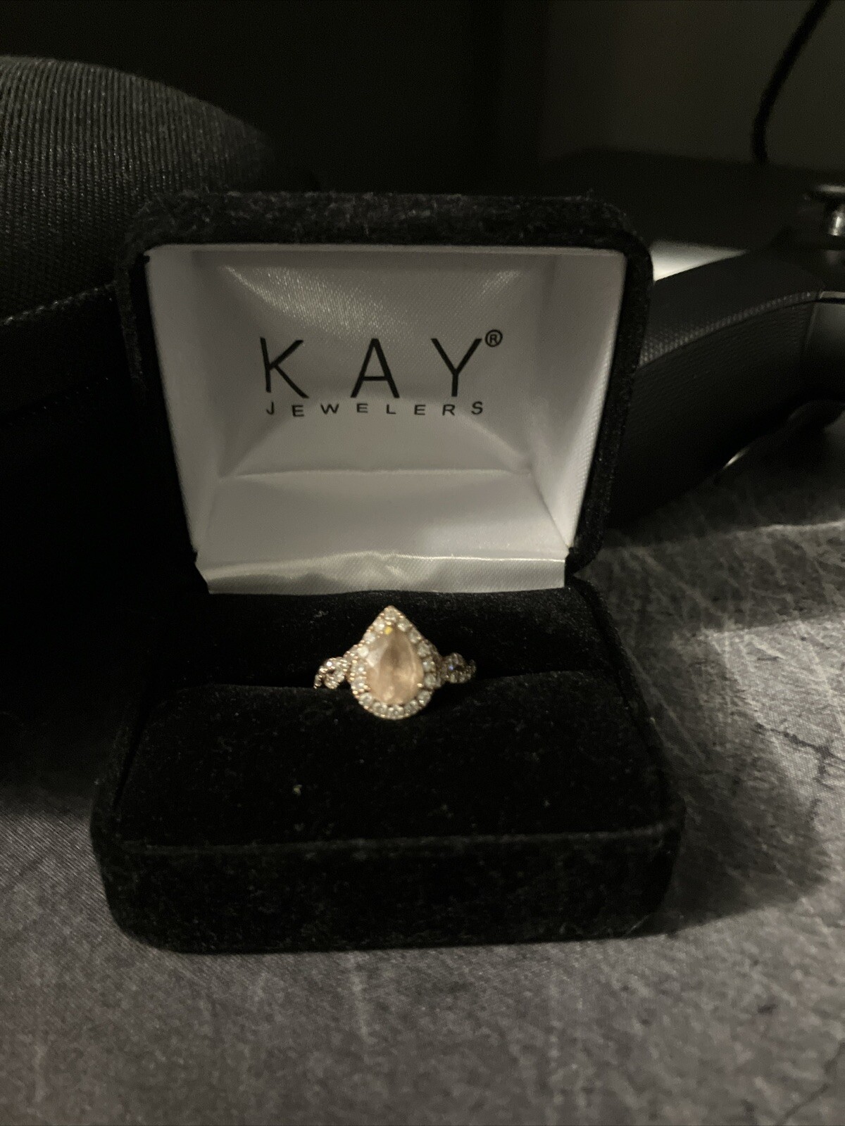 Magical Ring with Diamond & Key Jewelry for Women-image