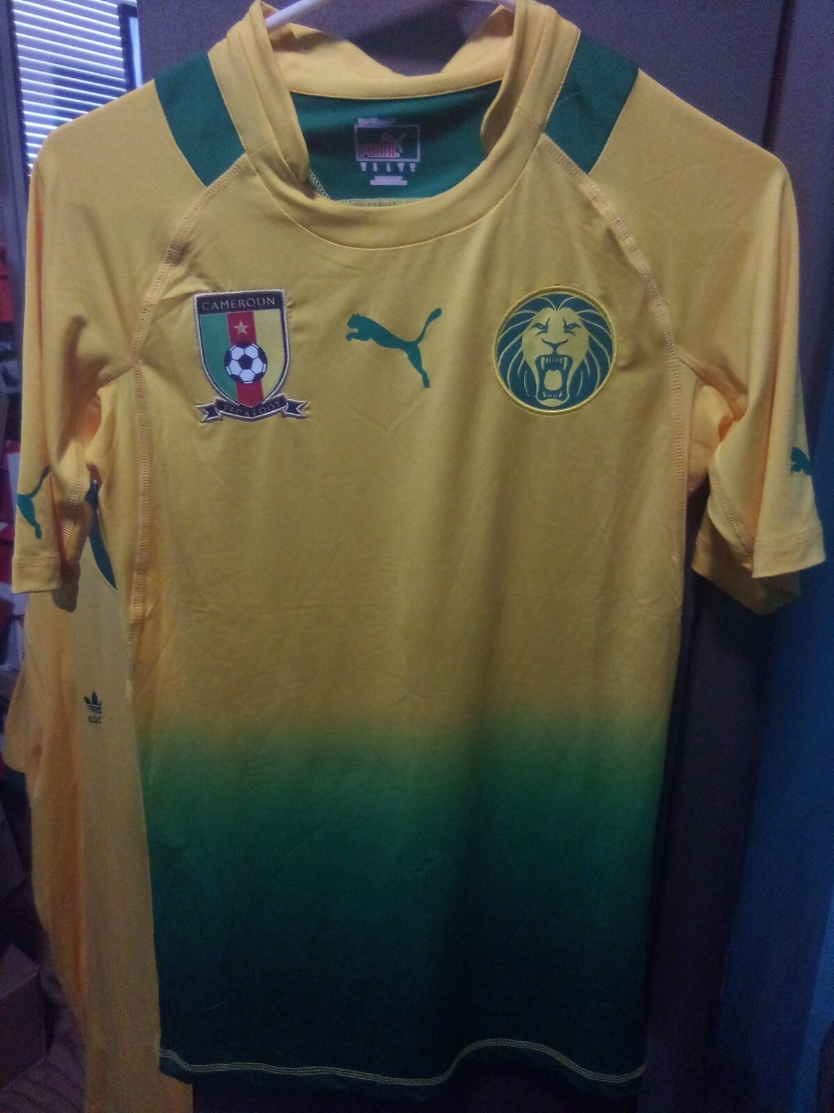 Picture 1 of 3