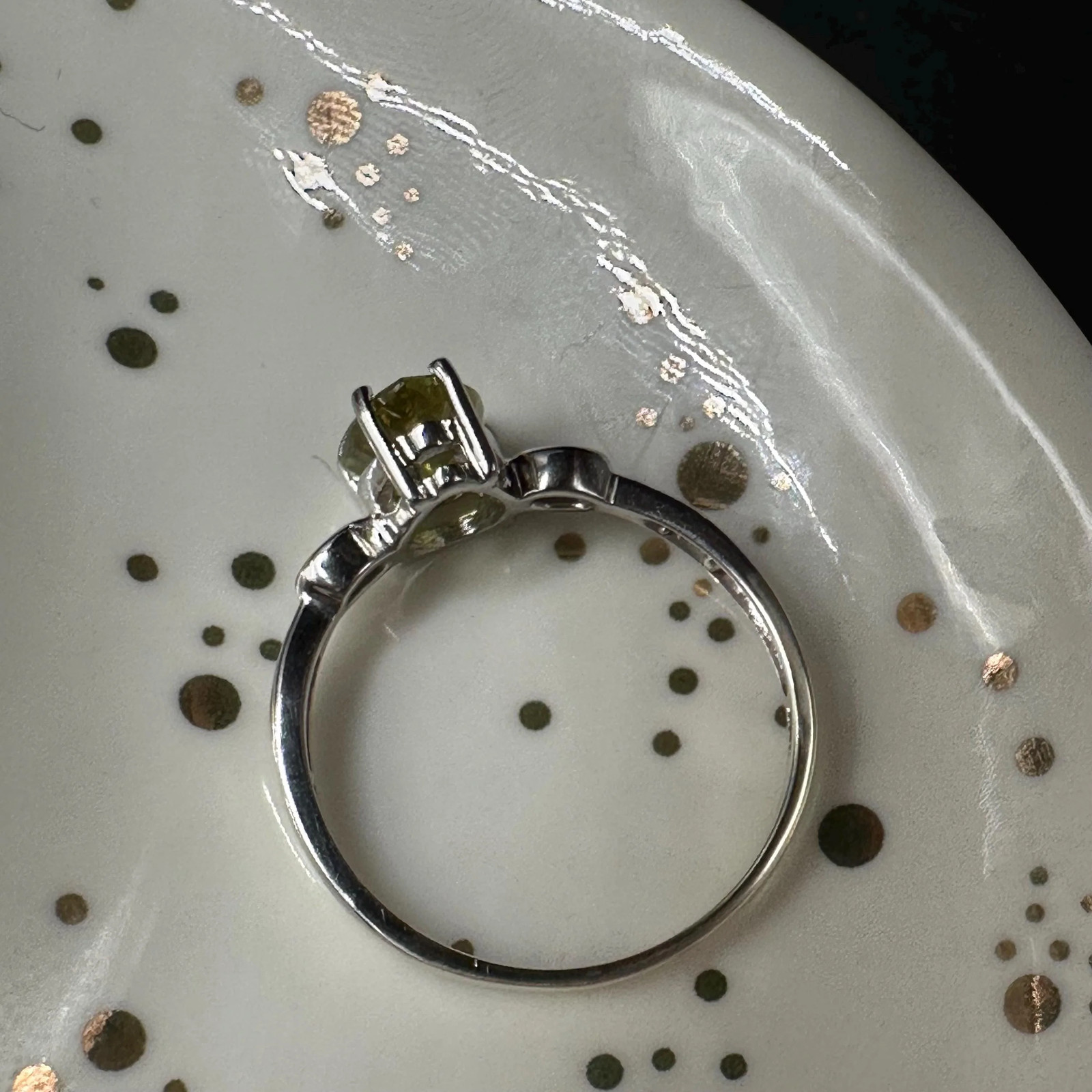 10K Solid Gold Sphene Ring Size 8 - image 10