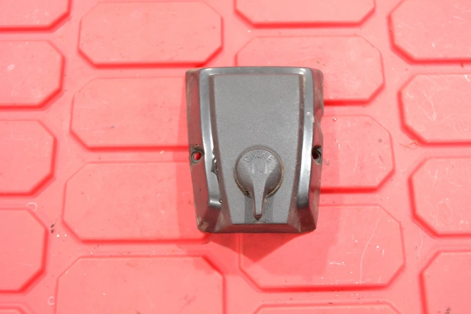 Cubierta de filtro de aire para motosierra Craftsman 358.357181 OEM 025676 Foto 3 de 4