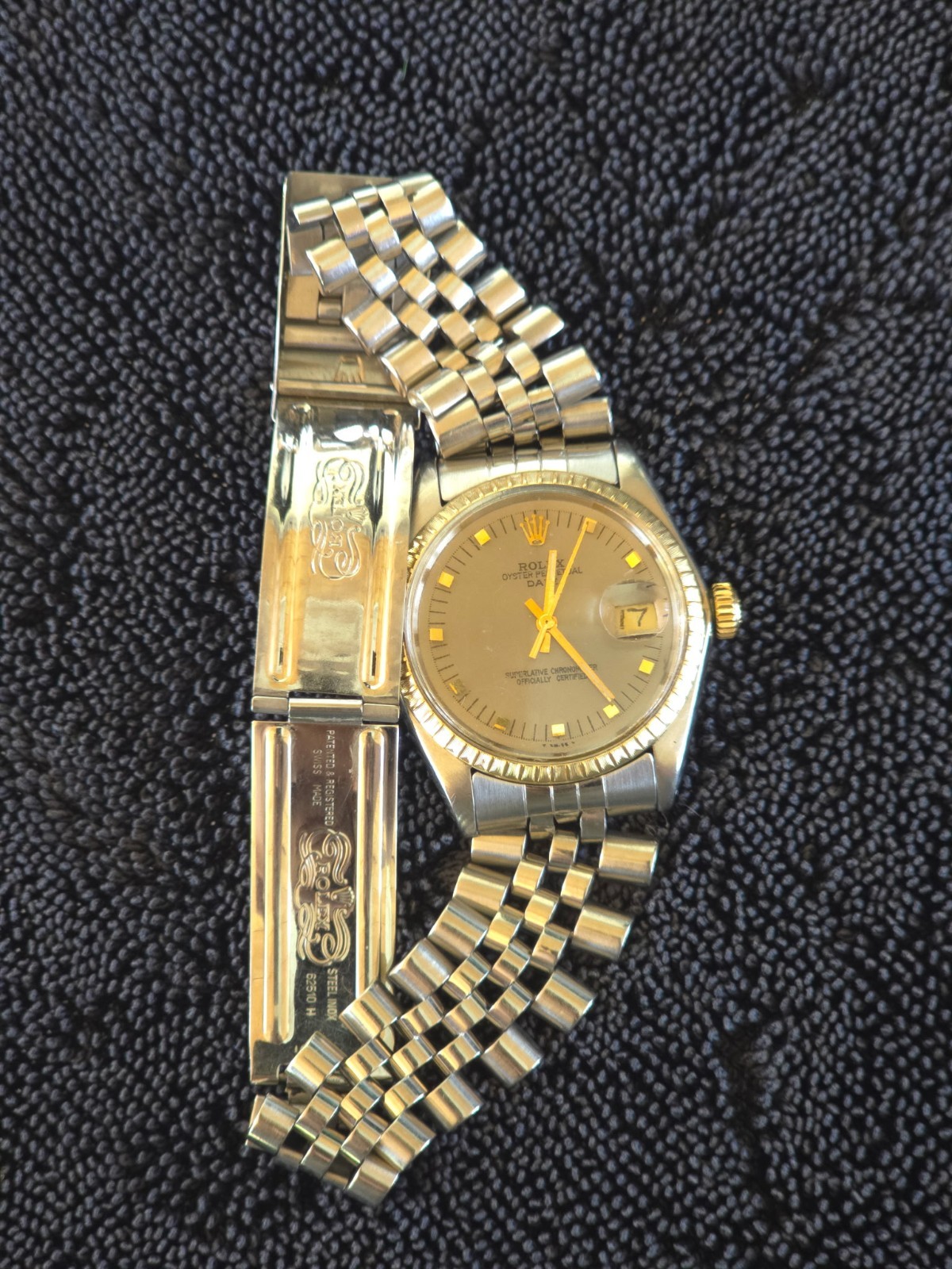 Rolex Oyster Perpetual Date Two-Tone Fluted Gold Bezel Jubilee Box Papers image 4