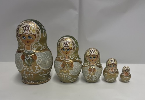 Vintage Russian Nesting Dolls Hand Painted Signed