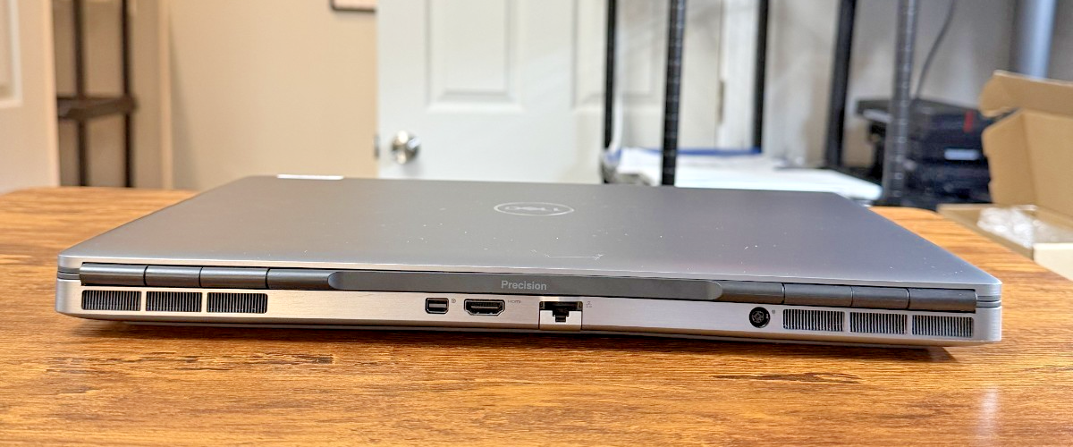 Dell Precision 7560 Intel(R) Core(TM) i9-11950H 32 GB RAM 1 TB SSD