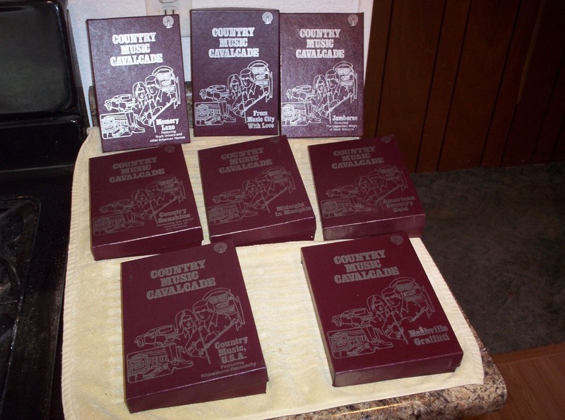 7 - VINTAGE COUNTRY MUSIC CAVALCADE 8 TRACK TAPES - ORIGINAL BOX SETS