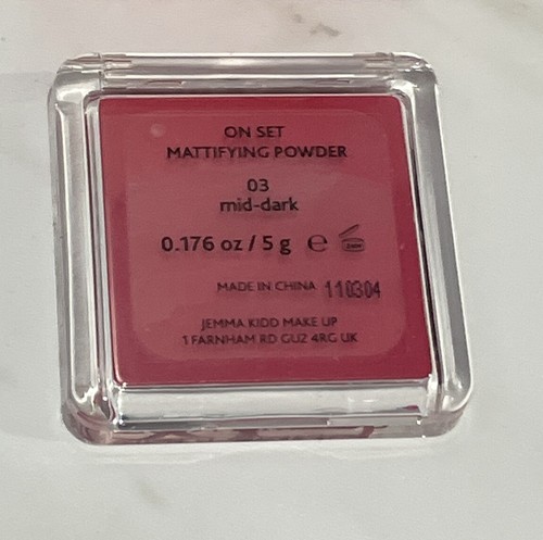JK Jemma Kidd On Set Mattifying Powder - 03 Mid-Dark - 0.176 oz - Picture 3 of 4
