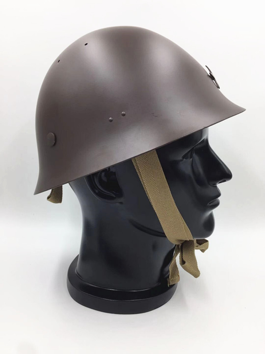 The History of the Steel Helmet　軍用　ヘルメット Amazon.co.jp: 第二次世界大戦の軍隊のファンは、レザーライナー