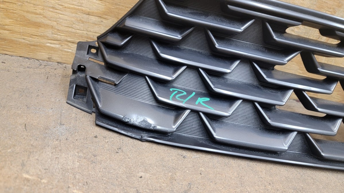 ヒランヤ　かごめ Front Bumper Grille 86350R0000 ⭐GENUINE⭐ Kia Carnival 2022