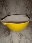 Vintage Pyrex Yellow 441 Cinderella Mixing Bowl 1 1/2 pt pour spouts