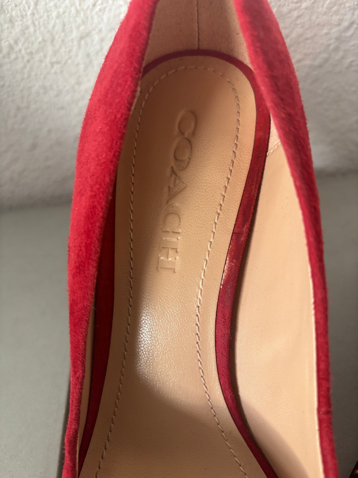 Coach Waverly Suede Pumps Womens Size 7.5 B Red Beadchain Heels G3937 thumbnail 5
