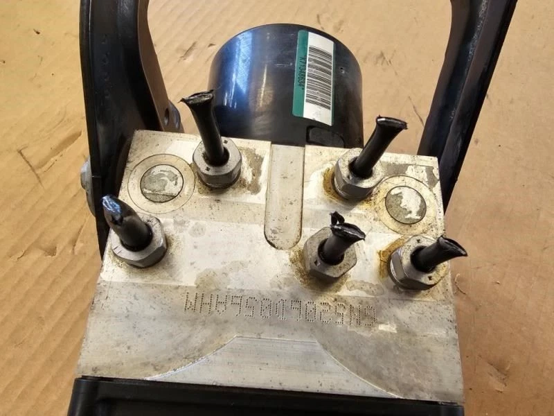 05 06 Ford F350 Super Duty 6.0L DOBLEMENTE Antibloqueo Freno ABS Bomba y Módulo Foto 4 de 4