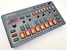 Roland AIRA Compact J-6 Chord Synthesizer