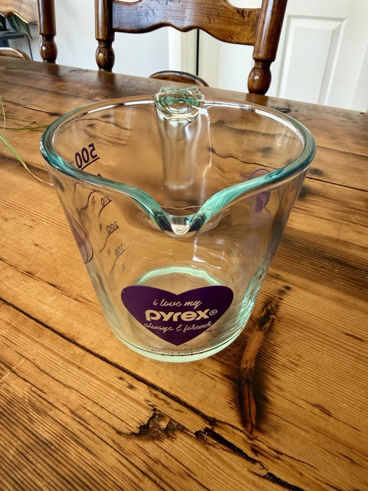 Pyrex Glass Measuring Cup RARE Purple Heart 2 Cups 500ml