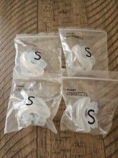 Philips Respironics Nuance Gel Nasal Pillows Size: SMALL S Quanity: 4