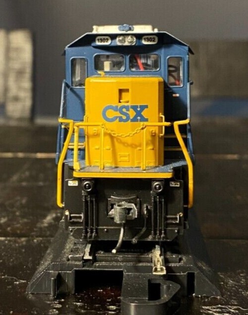 HO Scale CSX NRE 3SG21B Genset with DCC & Sound No Box