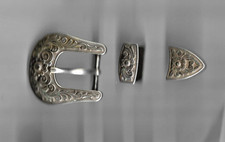 Western Floral Design 3 Pcs 1 inch Wide Leather Belt Buckle Set