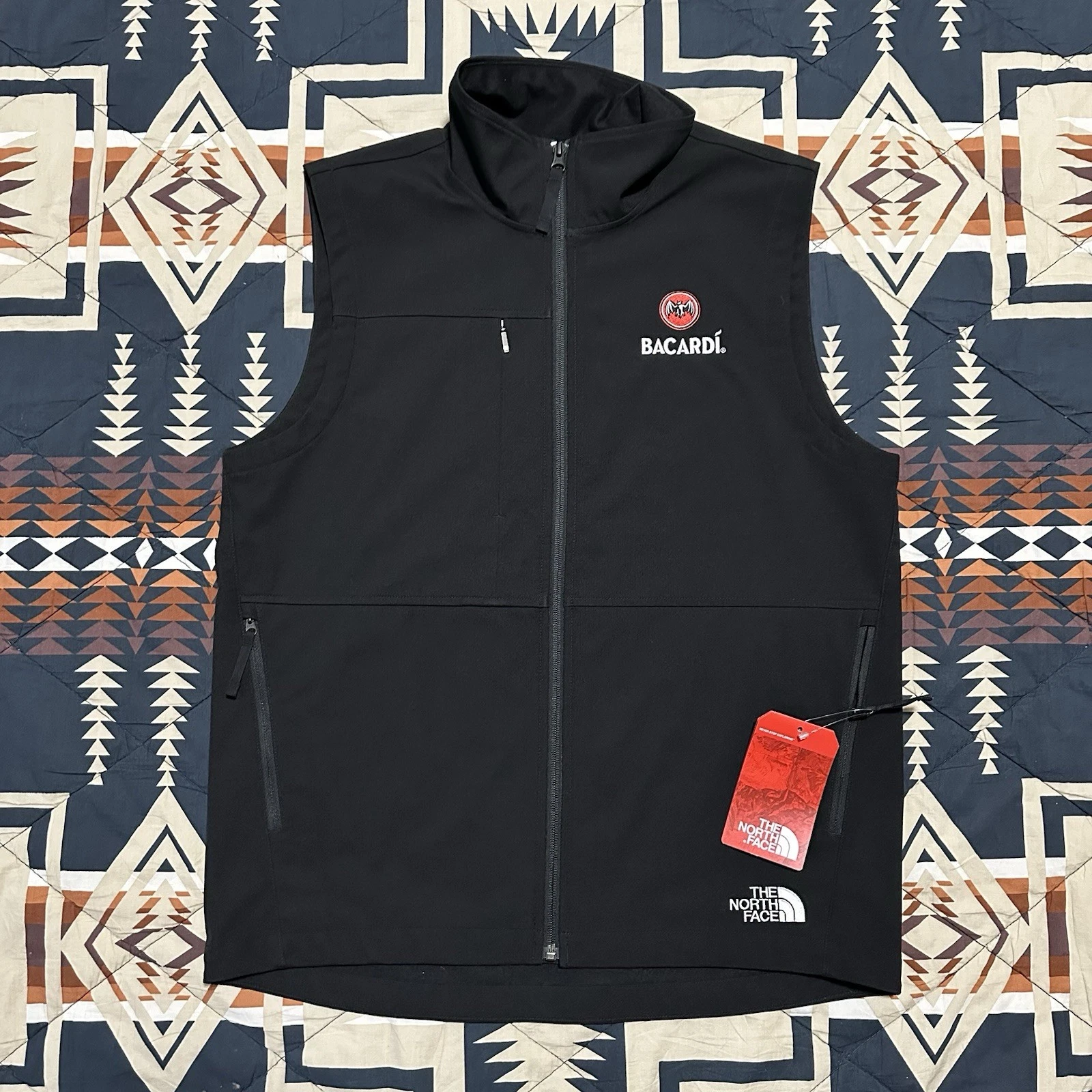 NWT The North Face Castle Rock Vest Mens M Black Soft Shell BACARDI Embroidery