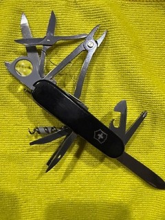 Victorinox Swiss Army Huntsman pocket knife vintage before 1990's