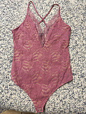 Express Mauve Lace Women  s Bodysuit One Piece Stretch Strap Size M