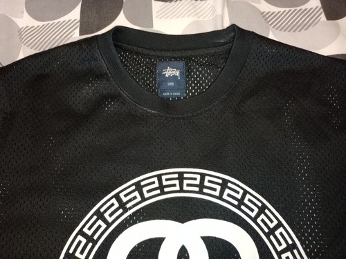 Stussy mens black perforated t shirt S White logo front rear short sleeve regula - Picture 2 of 8