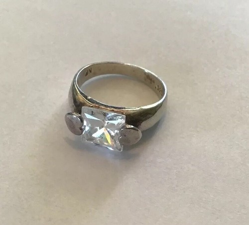 Lovely 925 Sterling Silver Signed NF Square Cubic Zirconia Sz 7 Ring Hearts - Picture 7 of 9