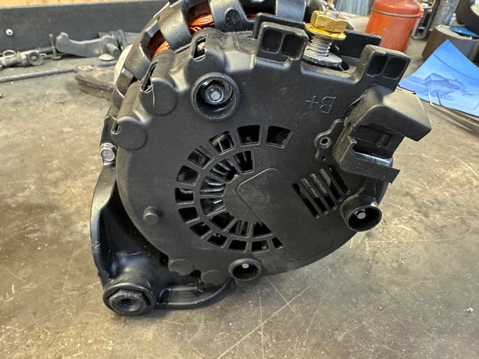 ALTERNADOR BMW X5 4.4L 2004-2006 Foto 3 de 4