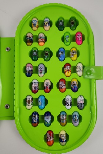 Mighty Beanz Lot of 60 Beanz - Mixed Series Beanz In Series 1 Collector Case - Picture 6 of 12