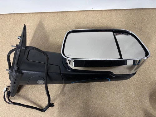 2015-18 Ram 2500 3500 Right Passenger Side Signal Towing Door Mirror OEM