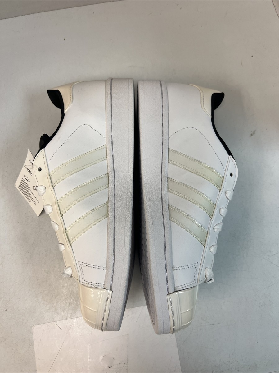 Adidas Superstar J Stormtrooper 2015 Size 7 Brand New B23640