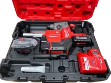 Milwaukee 2914-22DE M18 FUEL 1" SDS Plus Rotary Hammer w/ Dust Extractor Kit