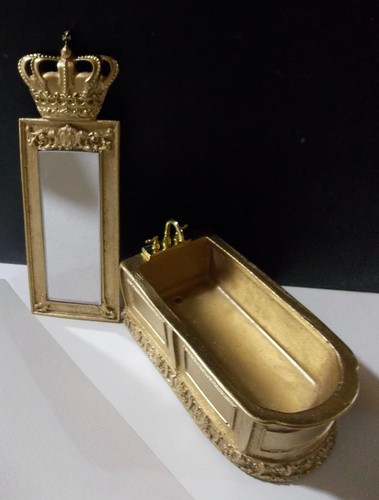 Dolls House Bath & Mirror 1 / 12th Scale - Picture 3 of 4