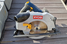 Ryobi EWS-1366 Circular Saw 1350W 240V With Carry Case In Good Working Order