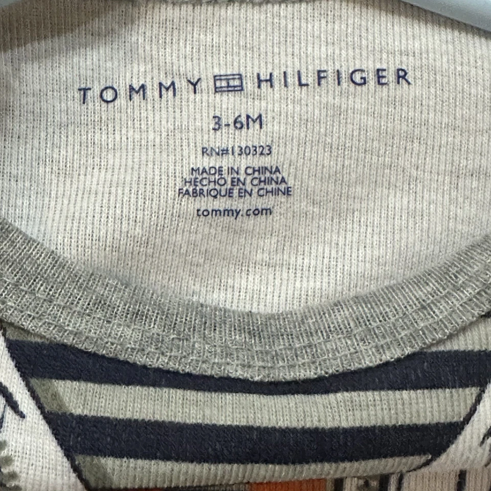 Body Tommy Hilfiger Blanco y Gris Bebé Manga Corta Talla 3-6M Nuevo con Etiquetas Foto 4 de 4