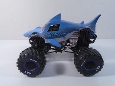 SPIN MASTER MONSTER JAM--MEGALODON MONSTER TRUCK LOOK 1:24 SCALE